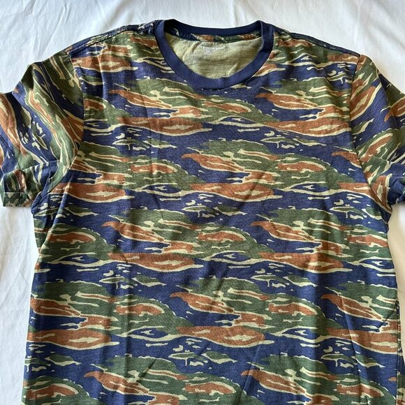 JCrew Pattered Tee - Picture 3 of 3